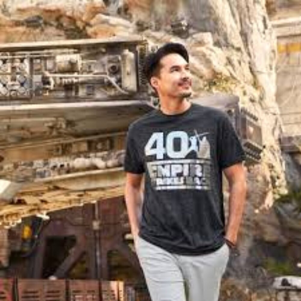 Disney Parks Star Wars 40th Anniversary Empire Strikes Back Foil Graphic Tee S
